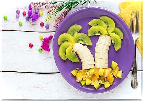 6 ways to make fruit attractive to kids