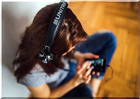 young girl listening to music 