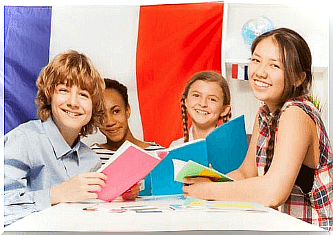 Is bilingual education beneficial?