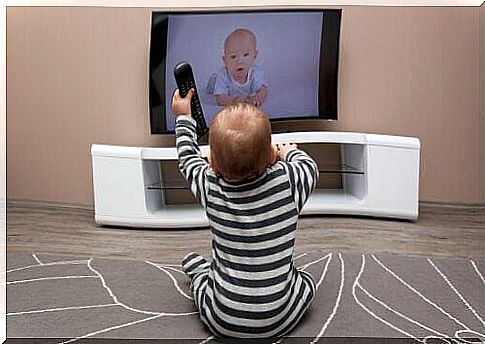 kid watching tv