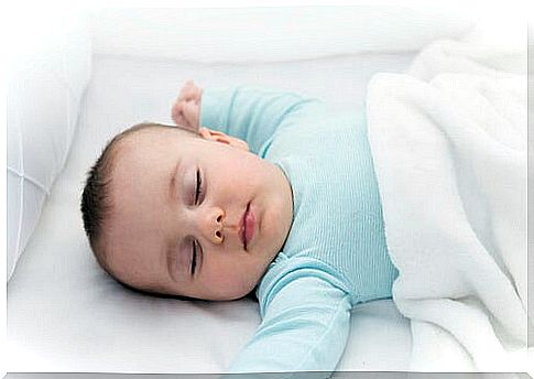 The neck reflex in children disappears around the sixth month of life.